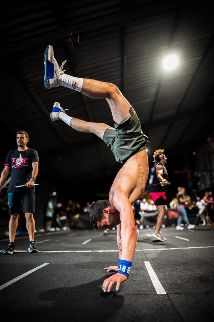 Douga - Fällanden - Zurich | Plans Cul